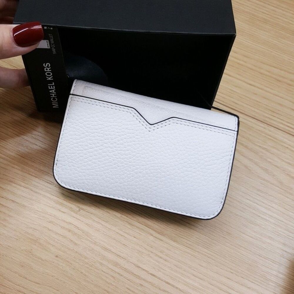 MICHAEL KORS Wallet Womens White Bifold Leather Hudson Snap Gift Box $128 - Picture 4 of 7